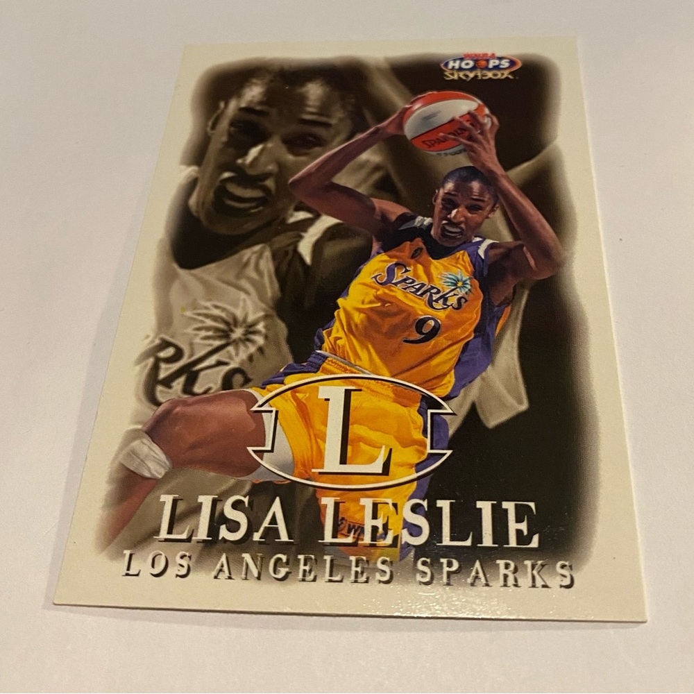 Lisa Leslie 1999 WNBA Hoops SkyBox Basketball Card #60 Los Angeles Sparks - Picture 3 of 3